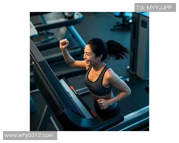 游泳健身：如何通过科学训练提升技巧与耐力，打造完美身形