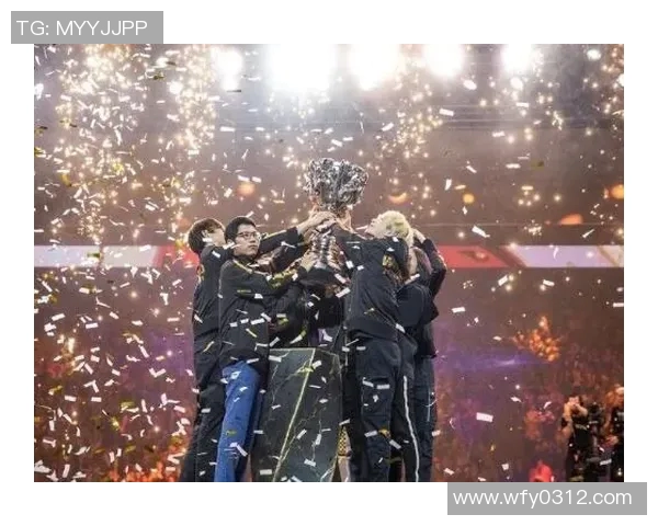 FPX战队在Major赛积分榜上以90分稳居第一位置展现强大实力 FPX战队在Major赛积分榜上以90分稳居第一位置展现强大实力